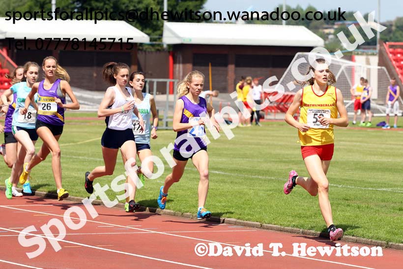 Girls 1500 metres, Northern Inter-County Schools, Gateshead International Stadum. Photo: David T. Hewitson/Sports for All Pics